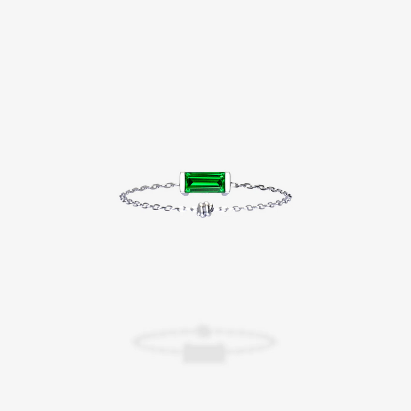 18K White Gold-Baguette