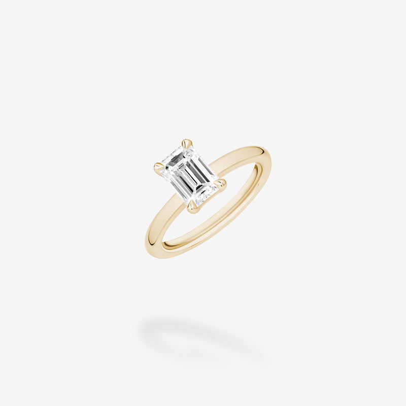Finito Emerald Cut Milestone Ring