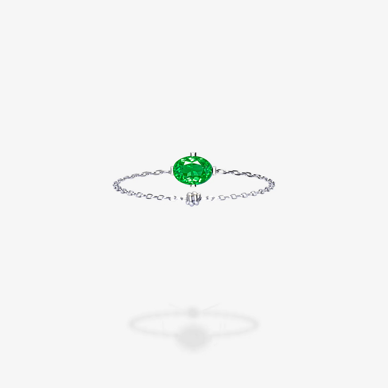18K White Gold-Oval
